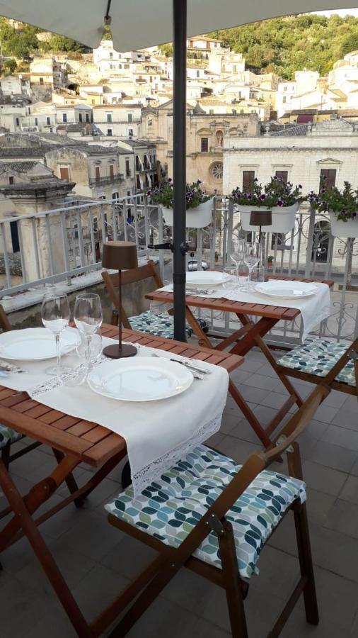 Il Terrazzino Sui Tetti Hotell Modica Exteriör bild